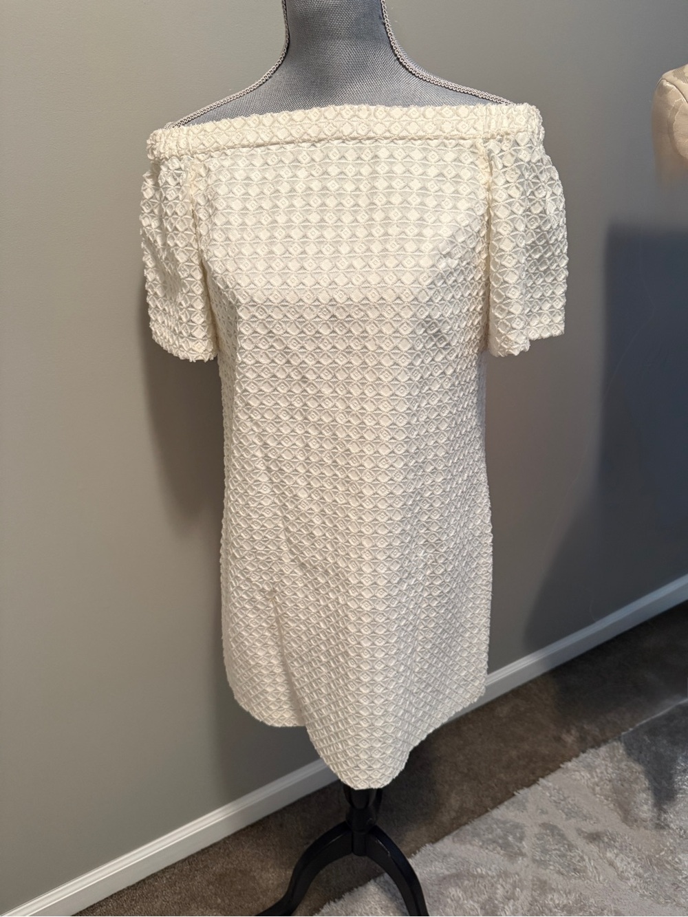 Club Monaco Cream Textured Off-Shoulder Shift Dress